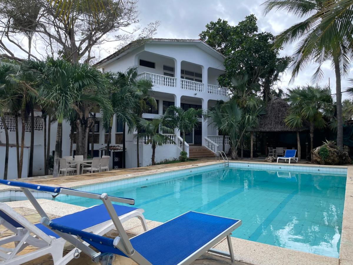 Maasai Villas Mombasa Exterior photo